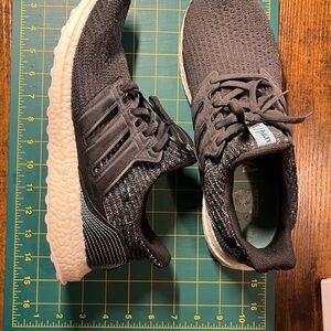 Adidas Ultra boost parley edition Size